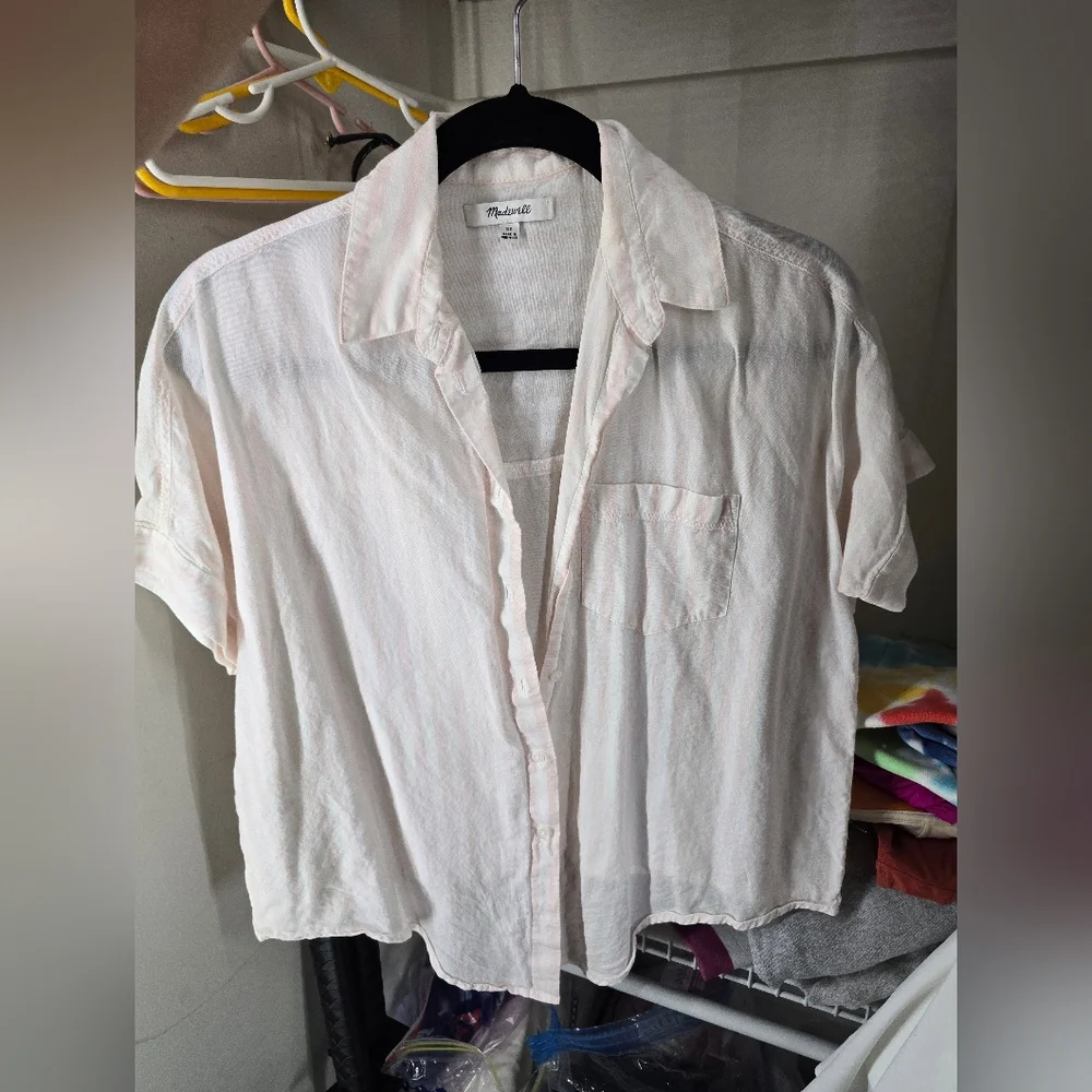 Assorted Button-Up Shirts - Picture 9 of 11